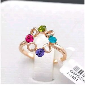 Beautiful Gold Tone Size 6 Ring
